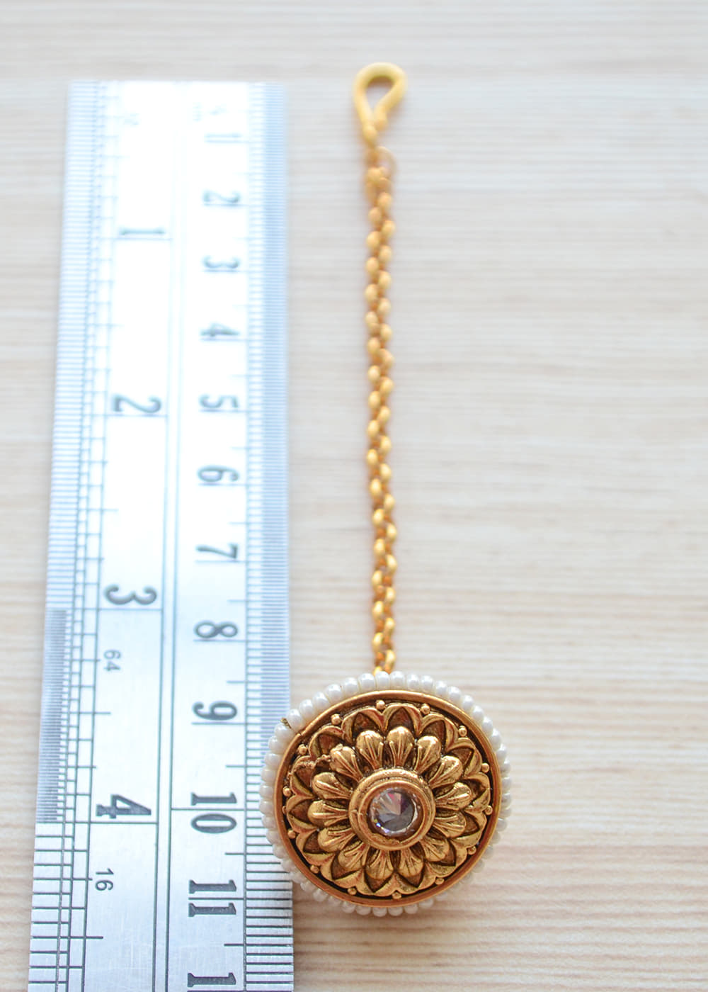 Get Antique Gold Kundan Pearl Traditional Rajasthani Borla Maang